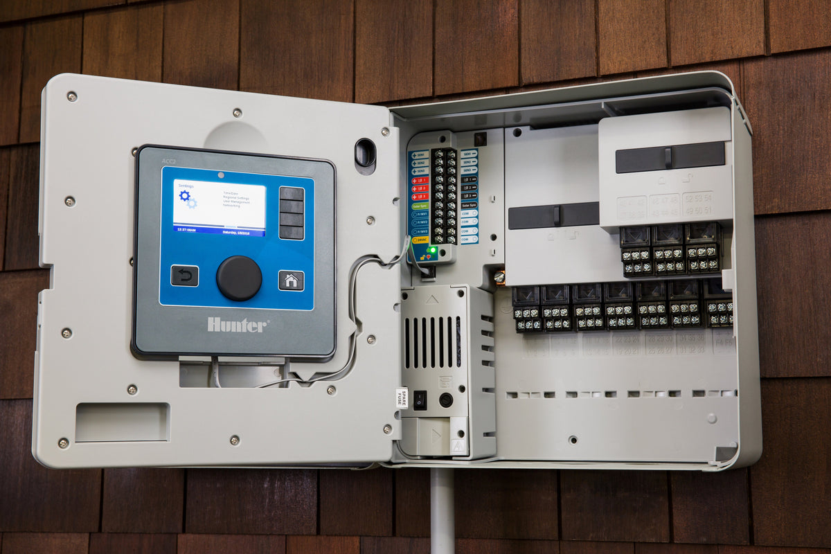 Hunter Acc2 12 - Station Base Unit Controller, Expands To 54 Stations, Plastic Outdoor Wall Mount